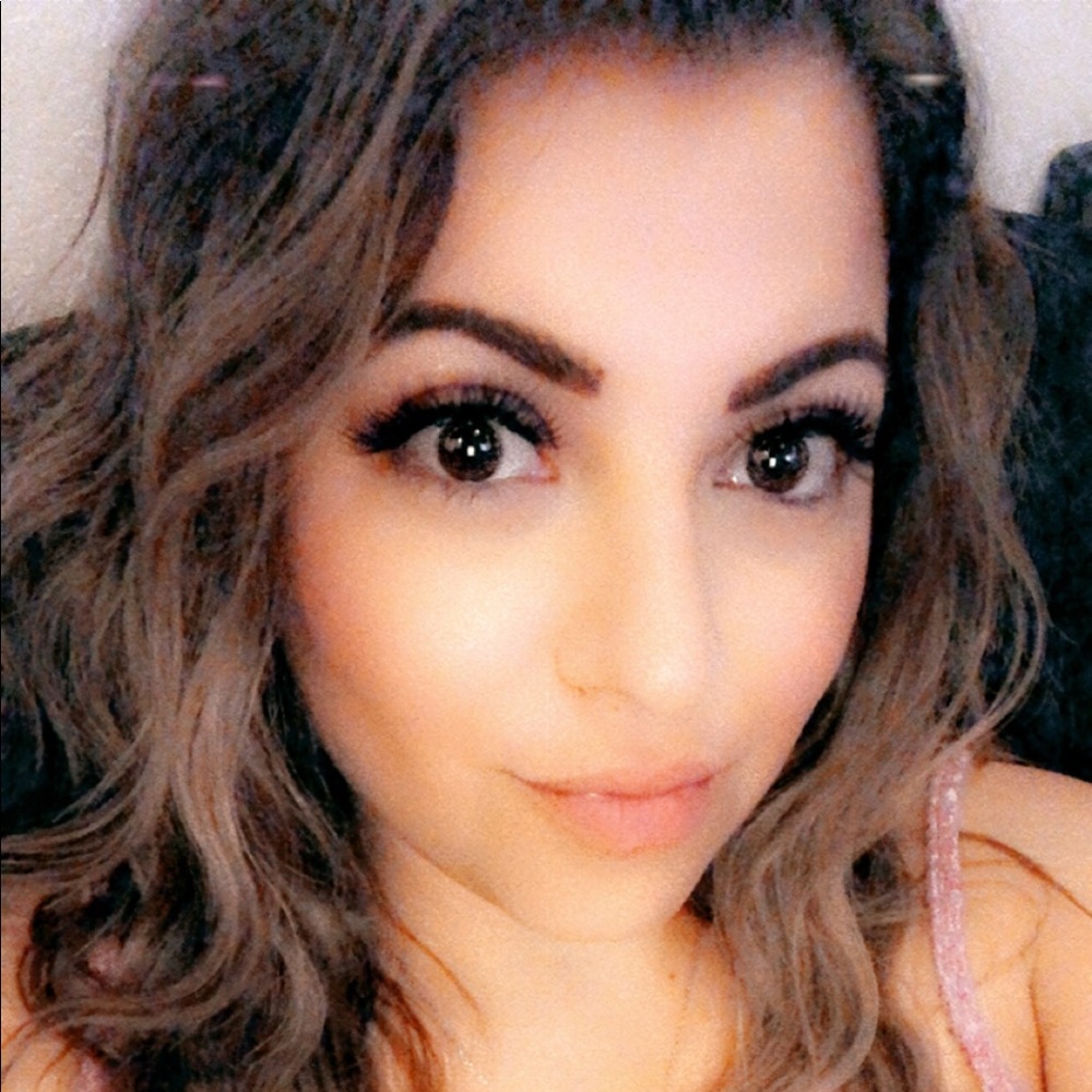 Meet your Posher, Liz